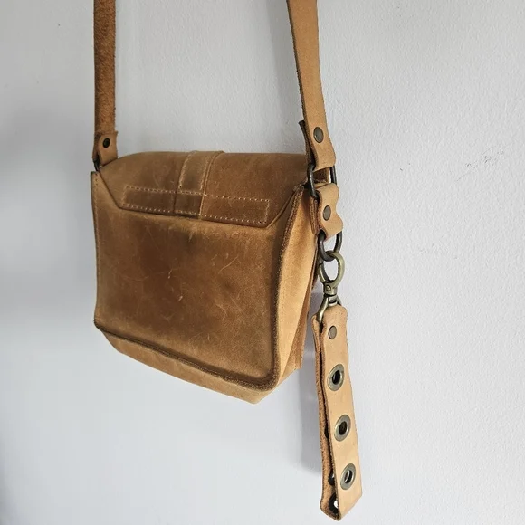 Handmade Tan Lather Crossbody Mini Bag - Picture 7 of 7